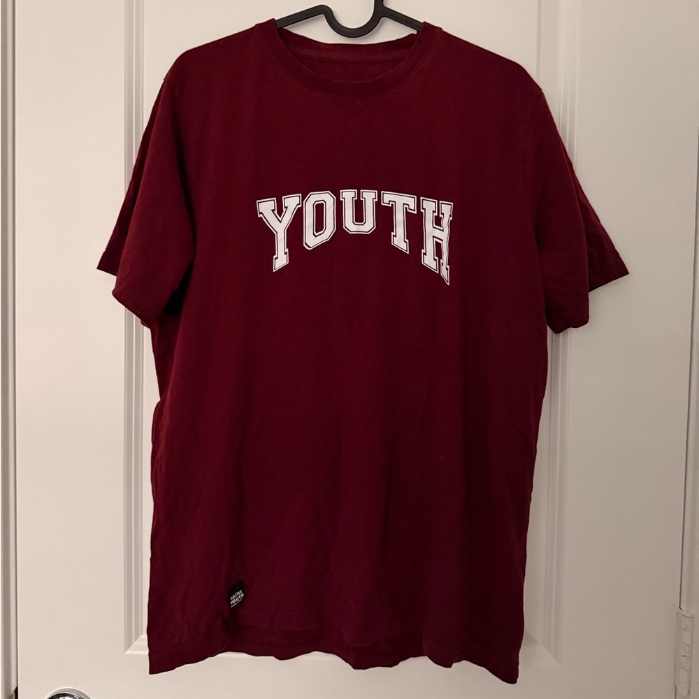 NATIVE YOUTH Burgundy Tee
